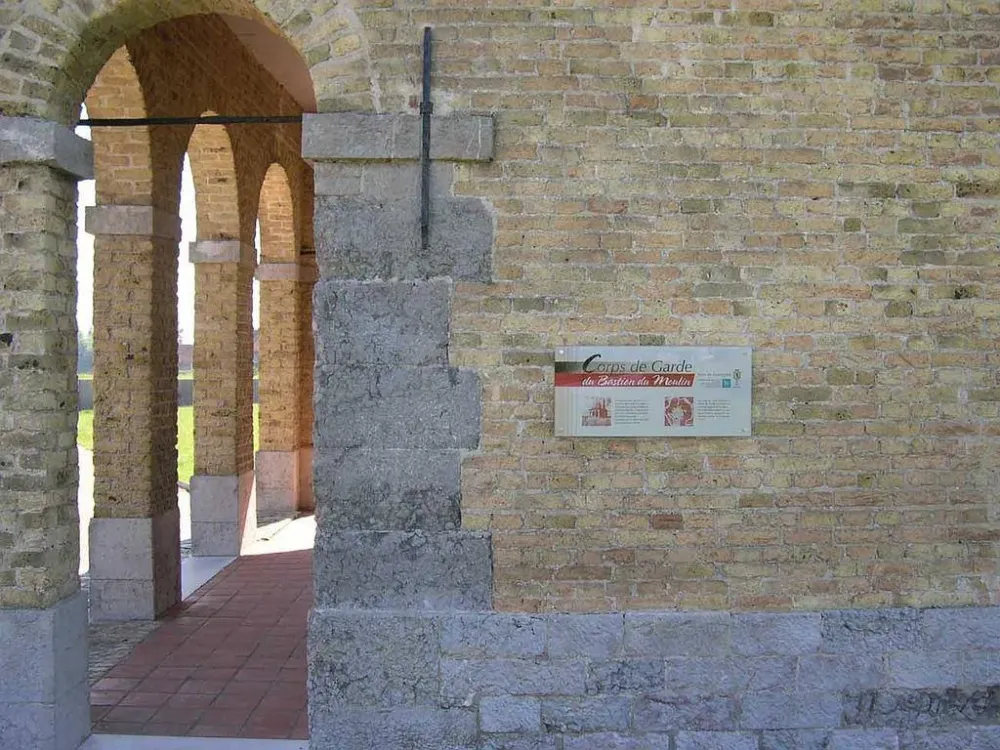 Plaque Altuglas communication